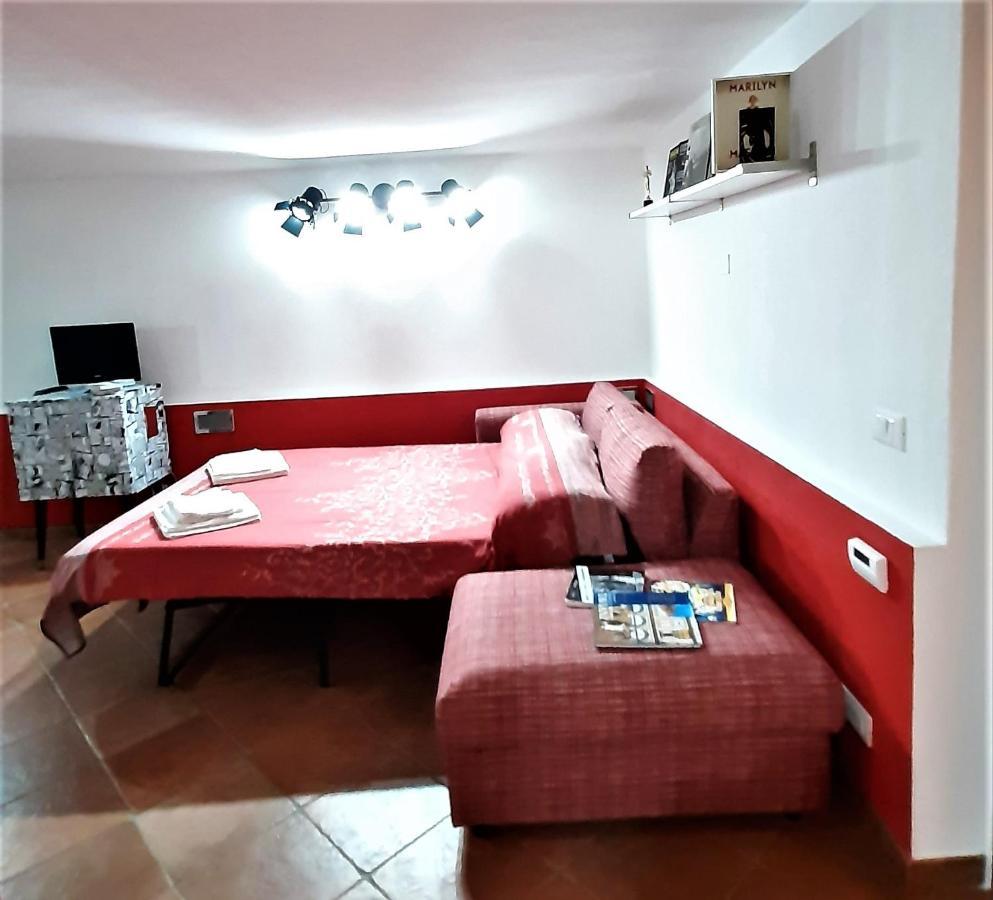 Movie Star Apartment With Garden Florence Ngoại thất bức ảnh