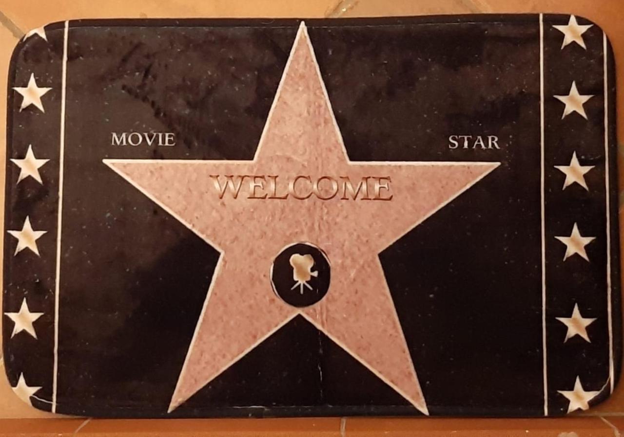 Movie Star Apartment With Garden Florence Ngoại thất bức ảnh