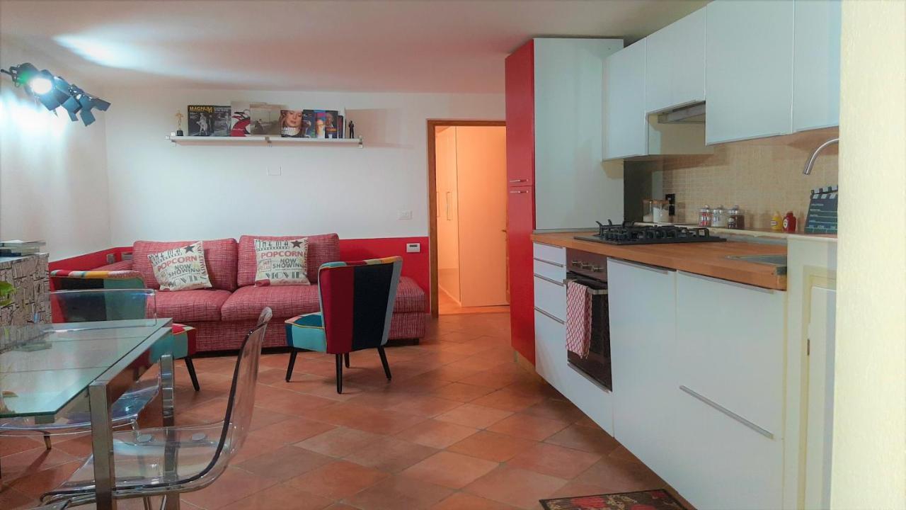Movie Star Apartment With Garden Florence Ngoại thất bức ảnh