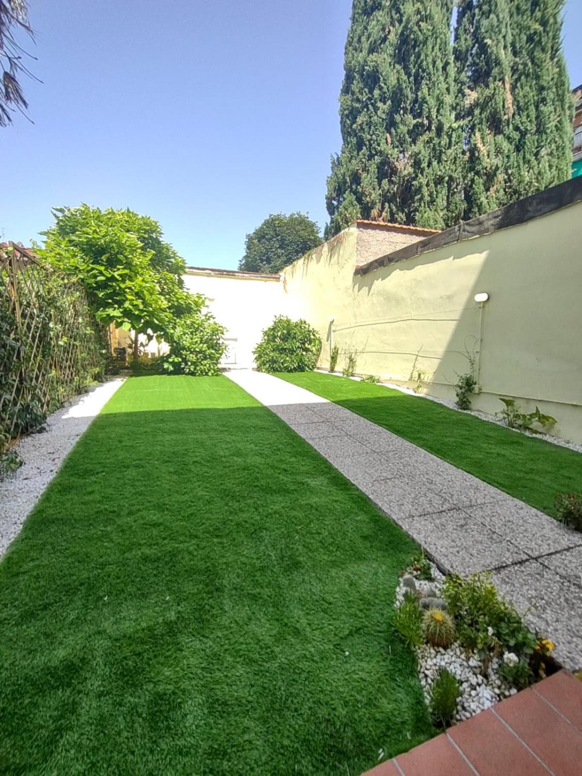 Movie Star Apartment With Garden Florence Ngoại thất bức ảnh
